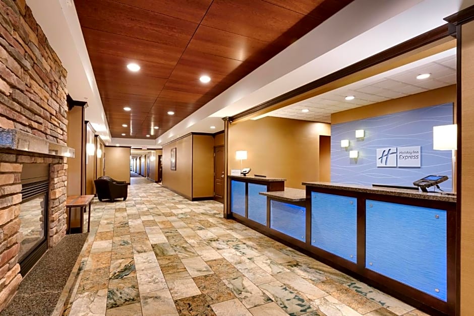 Holiday Inn Express Hotel & Suites Butte