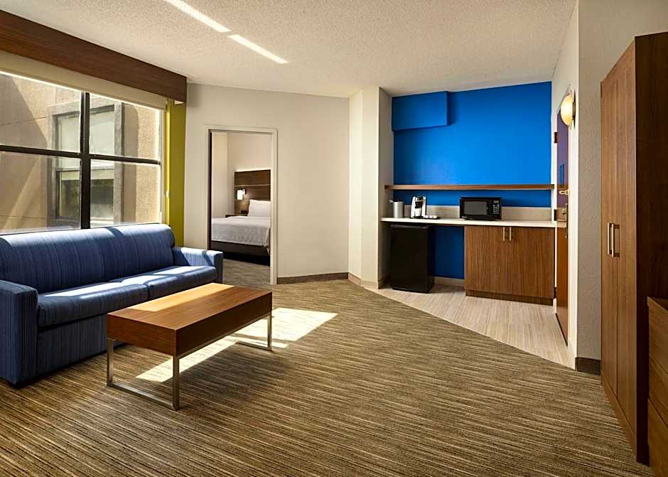 Holiday Inn Express Hotel & Suites Irving DFW Airport North By IHG