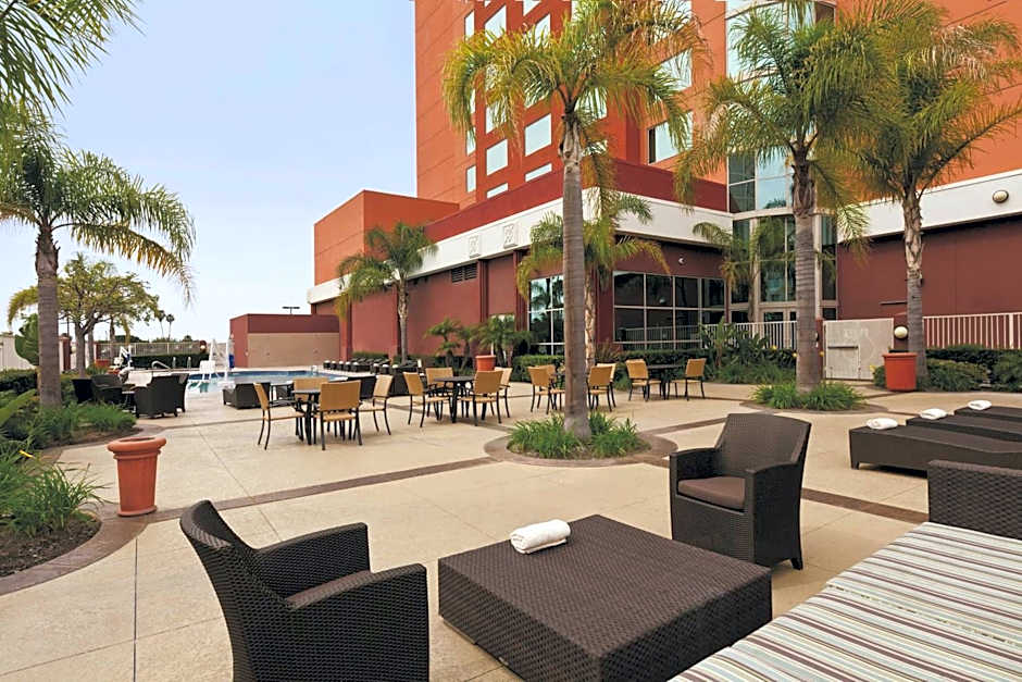 Embassy Suites by Hilton Anaheim South