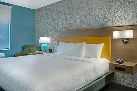 One-Bedroom King Suite