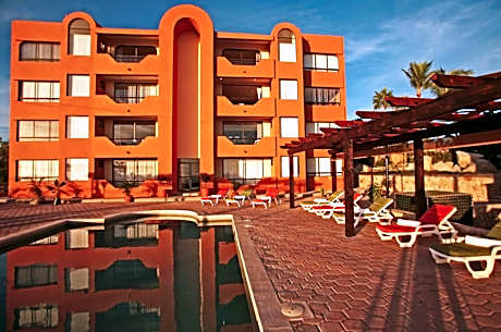 Sunrock Hotel & Suites