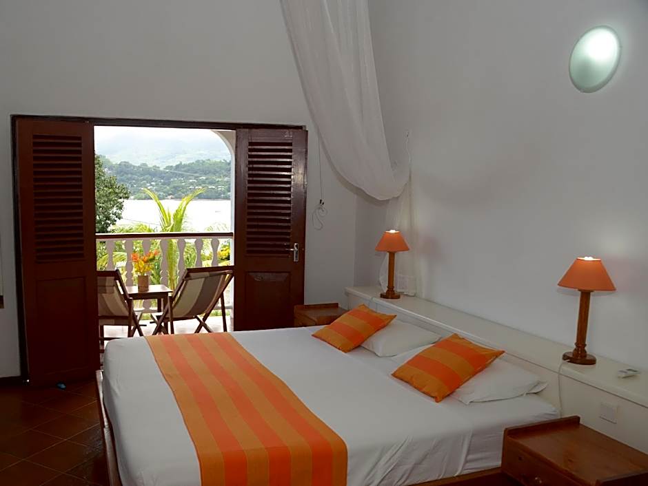 La Residence Villas & Studios
