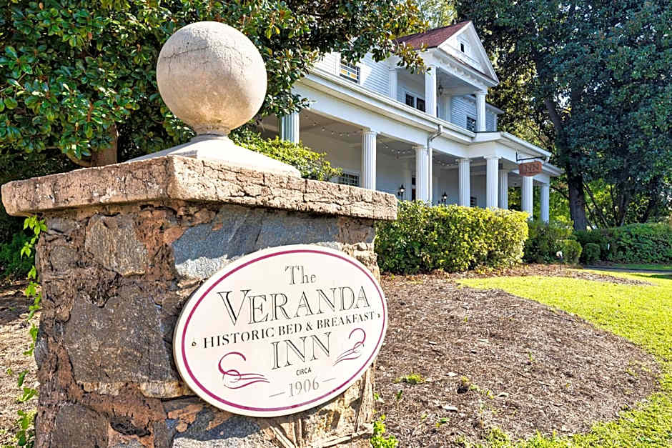Veranda Historic Inn