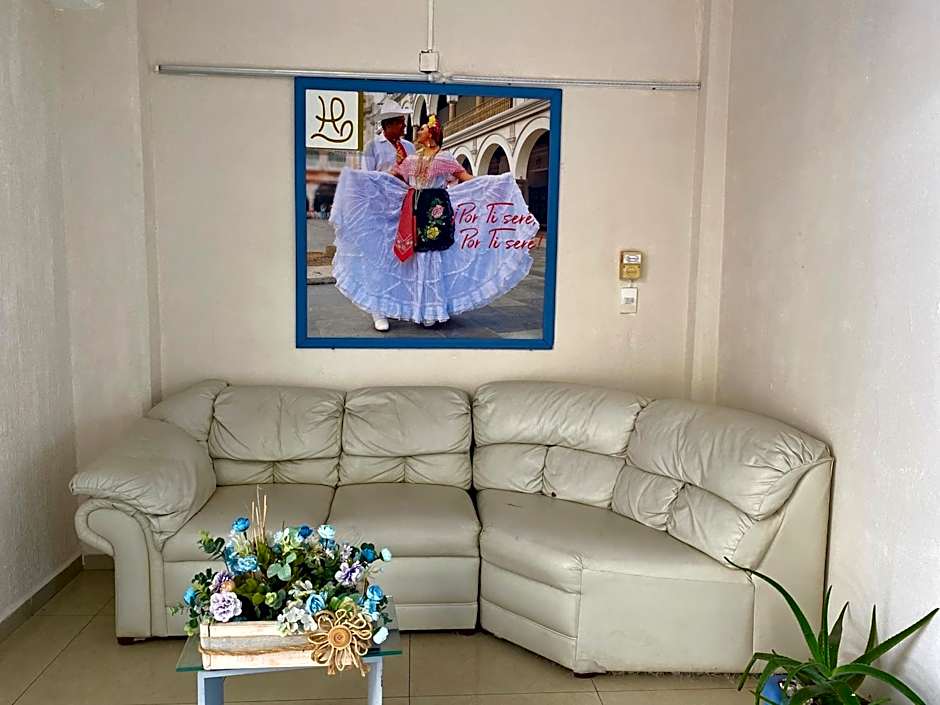 Hotel Playa de Oro - Enfrente de WTC y Plazas Comerciales