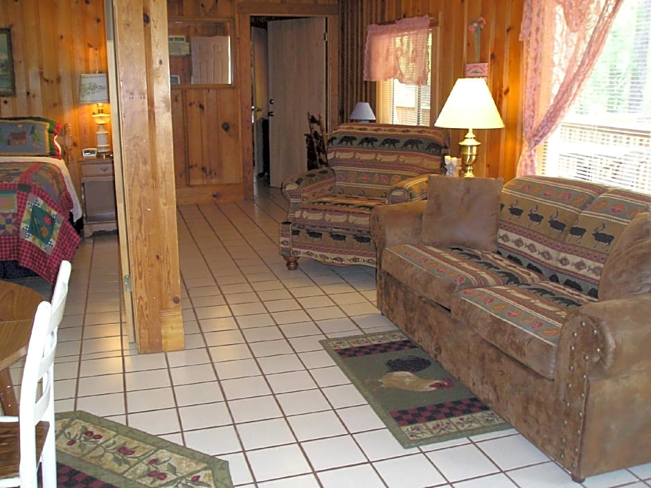 Deep Creek Lodge 