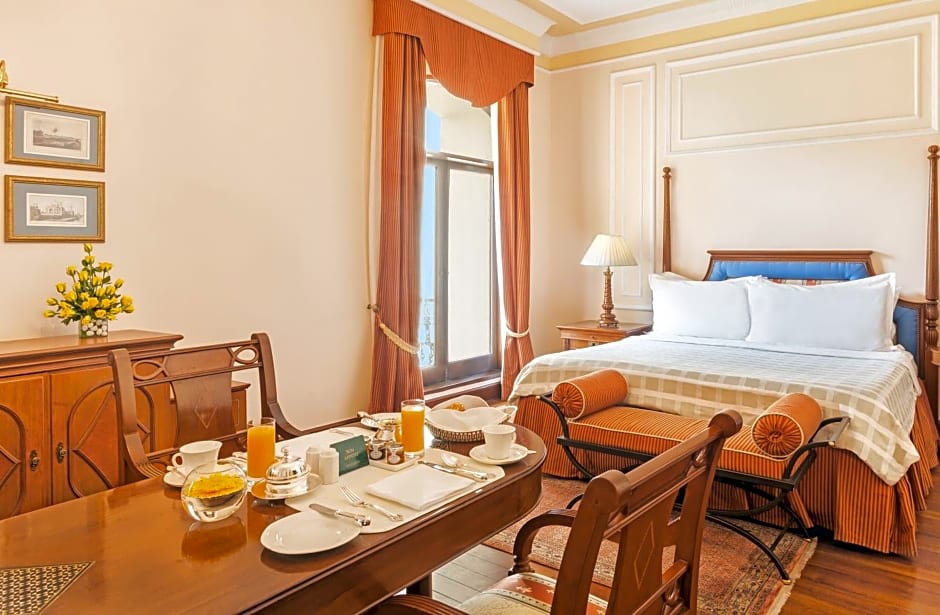 The Oberoi Grand Kolkata