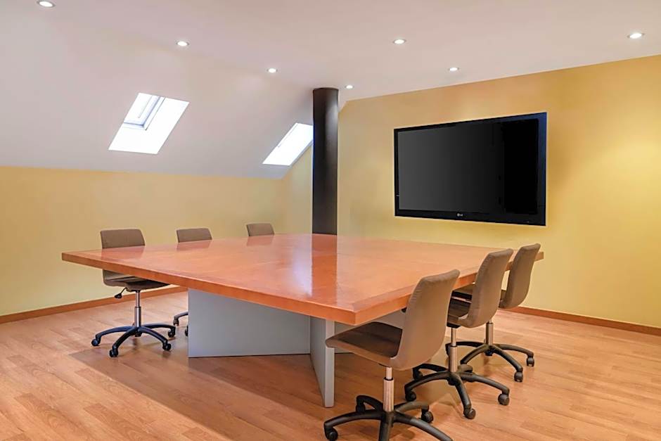 AC Hotel by Marriott Leon San Antonio