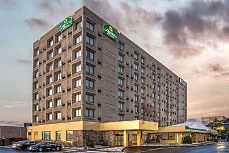 La Quinta Inn & Suites by Wyndham New Haven