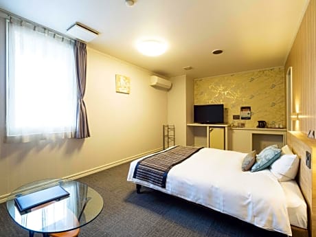 Single Room - Non-Smoking