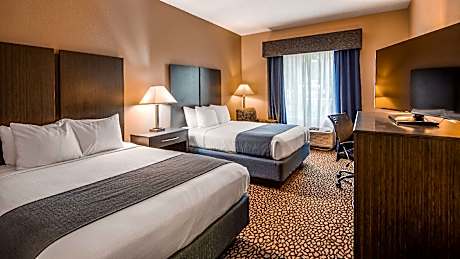 2 Queen Beds