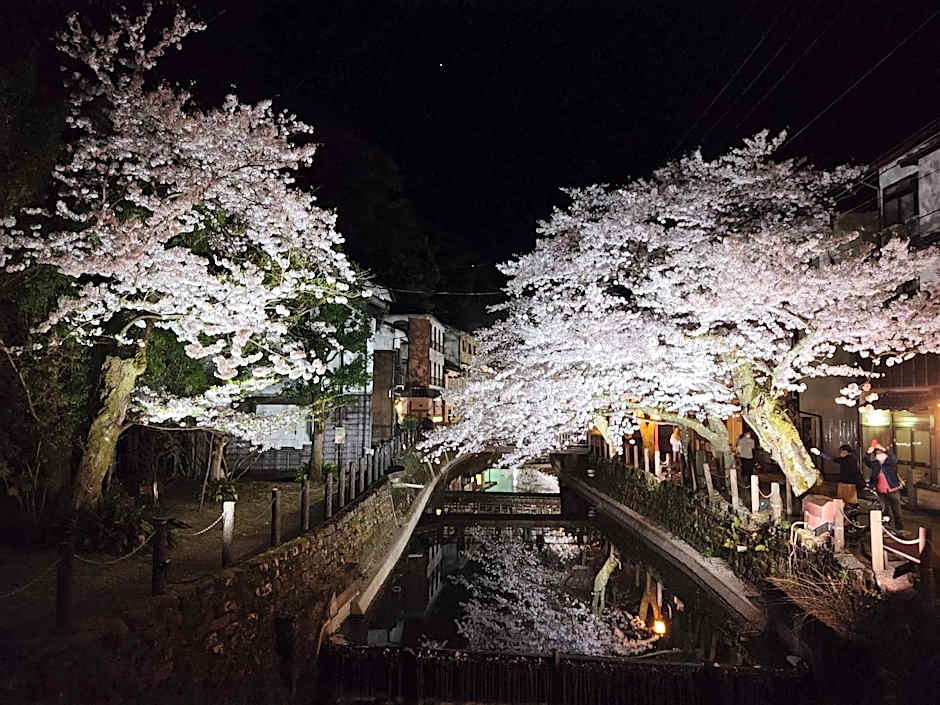 Tsukimotoya Ryokan