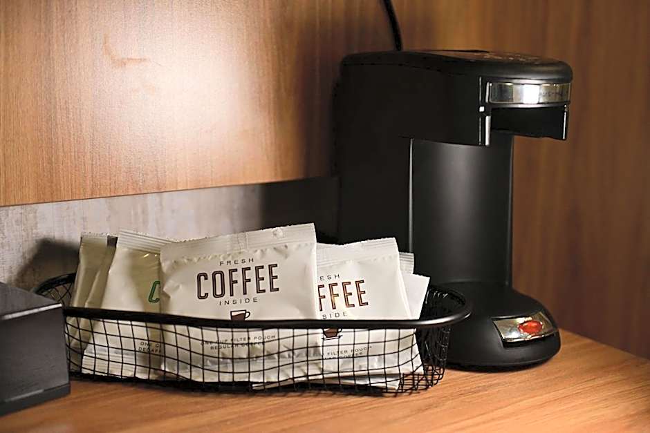 Days Inn by Wyndham Bronx Near Botanical Garden