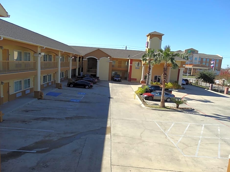 Regency Inn & Suites - Baytown