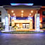 Holiday Inn Express & Suites Albany Airport - Wolf Road By IHG