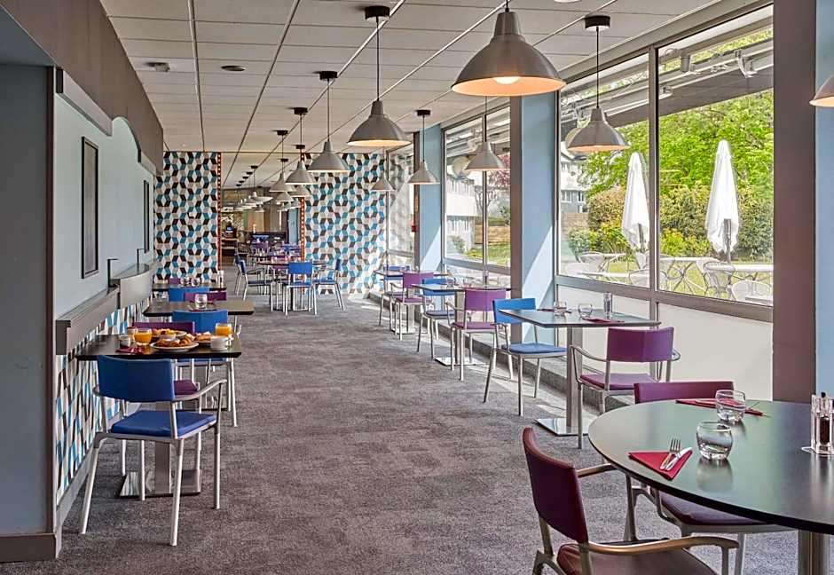 B&B HOTEL Cergy Port 4 étoiles