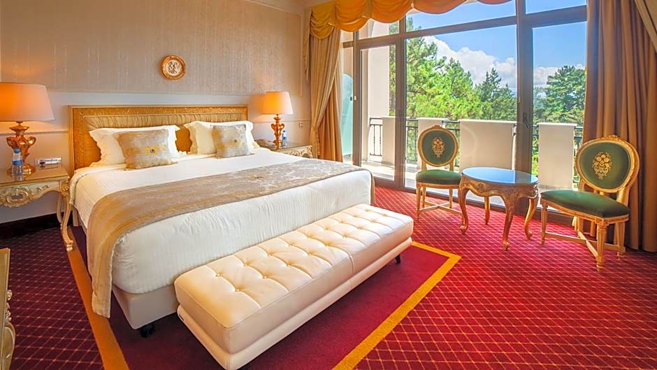 Photo 1 of 9 of Presidential Suite