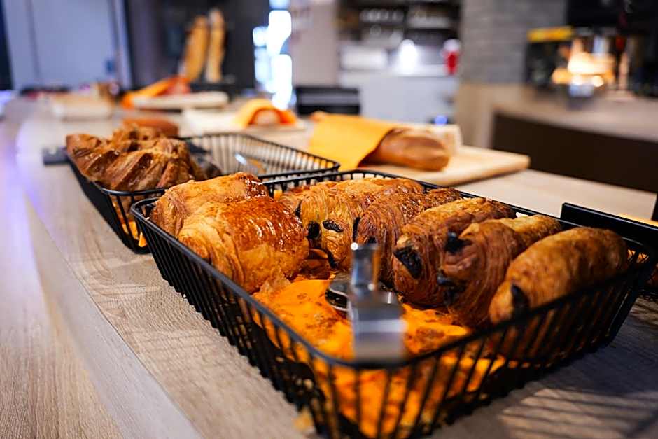 The Originals Boutique, Hotel Le Marmotel, Clermont-Ferrand