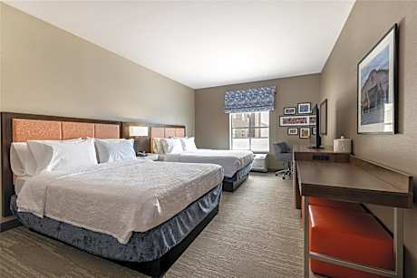 Queen Room with Two Queen Beds - Hearing Access/Non-Smoking