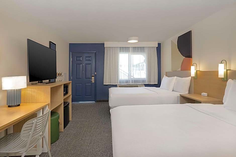 Spark by Hilton Santa Nella