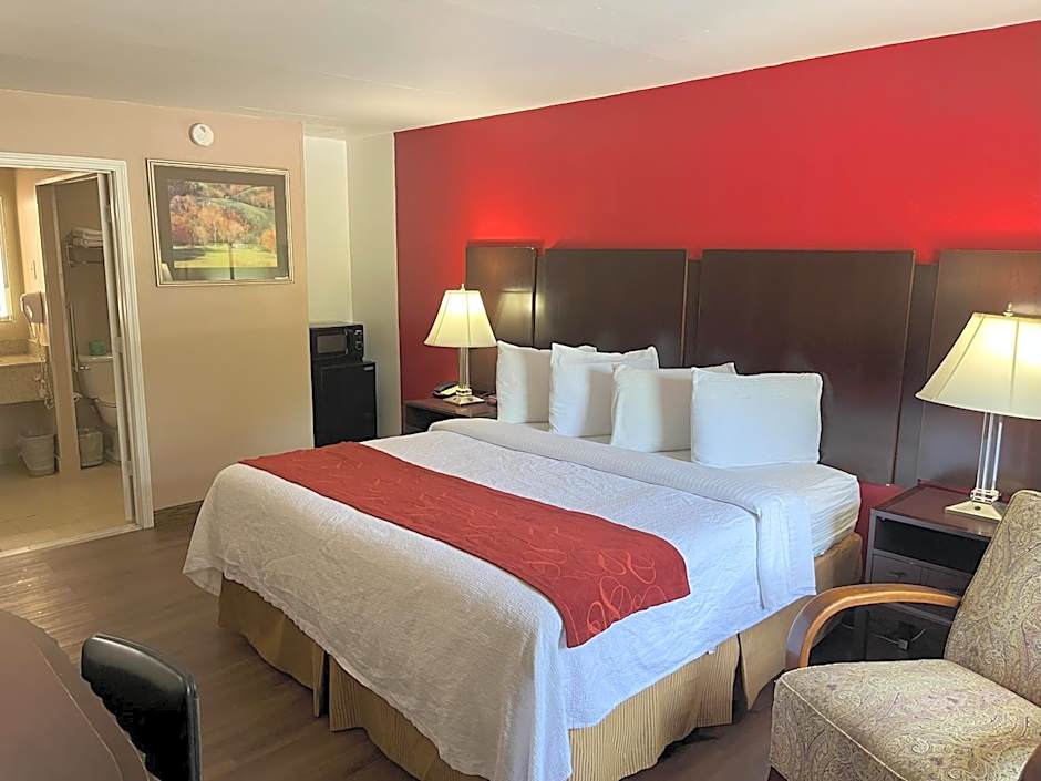 Pinetree Inn