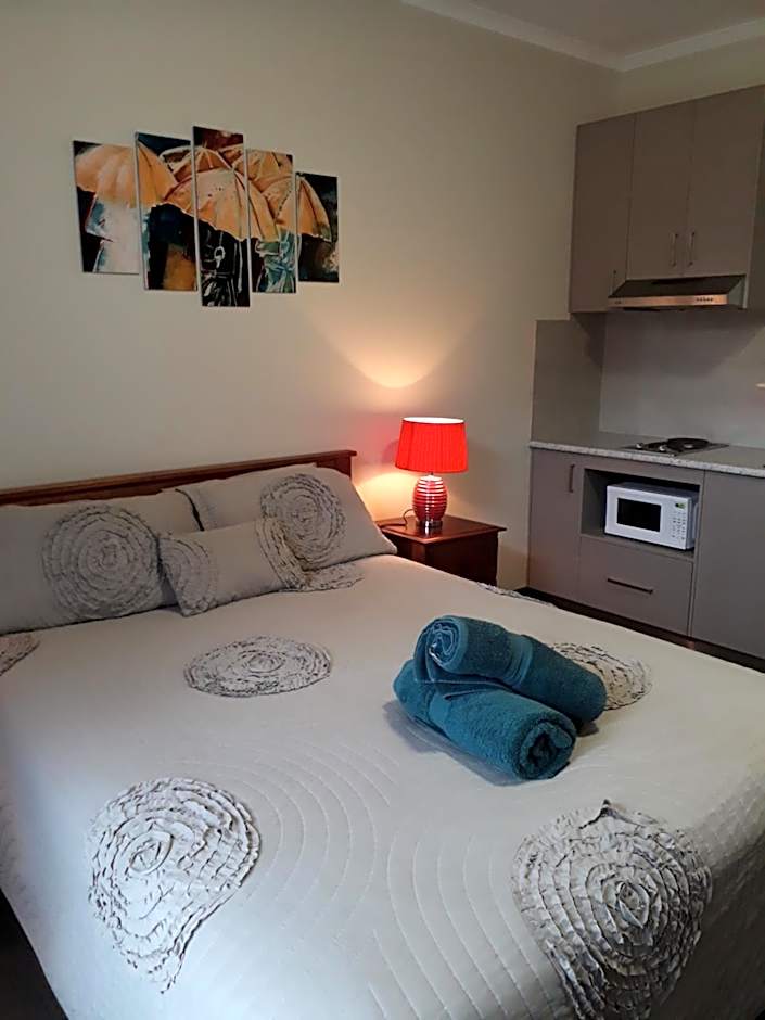 Moe Motor Inn - Contactless 24 hour Checkinn Available