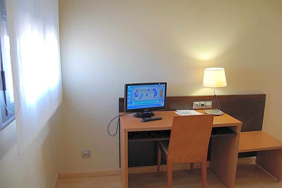 Hotel Castillo El Burgo