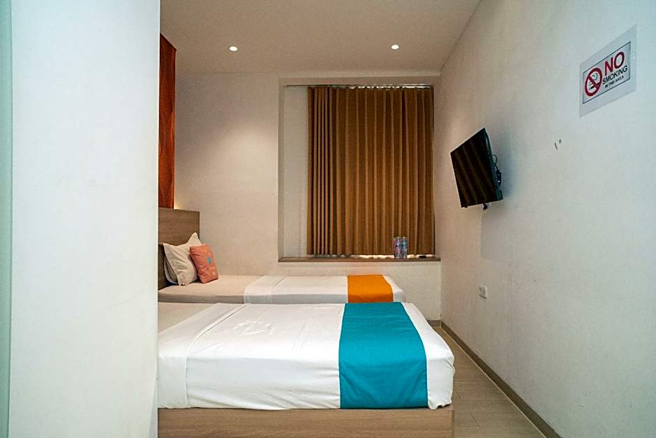 Sans Hotel Kupang Indah Surabaya