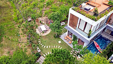Villa 6 Phòng ngủ, bể bơi nước ấm, khuôn viên 500m