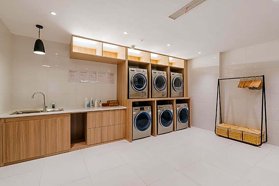 Atour Light Hotel Chengdu Hongpailou Metro Station – Chengdu, IL