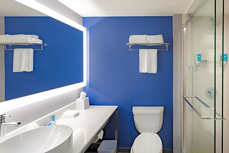 Aloft Columbia Harbison