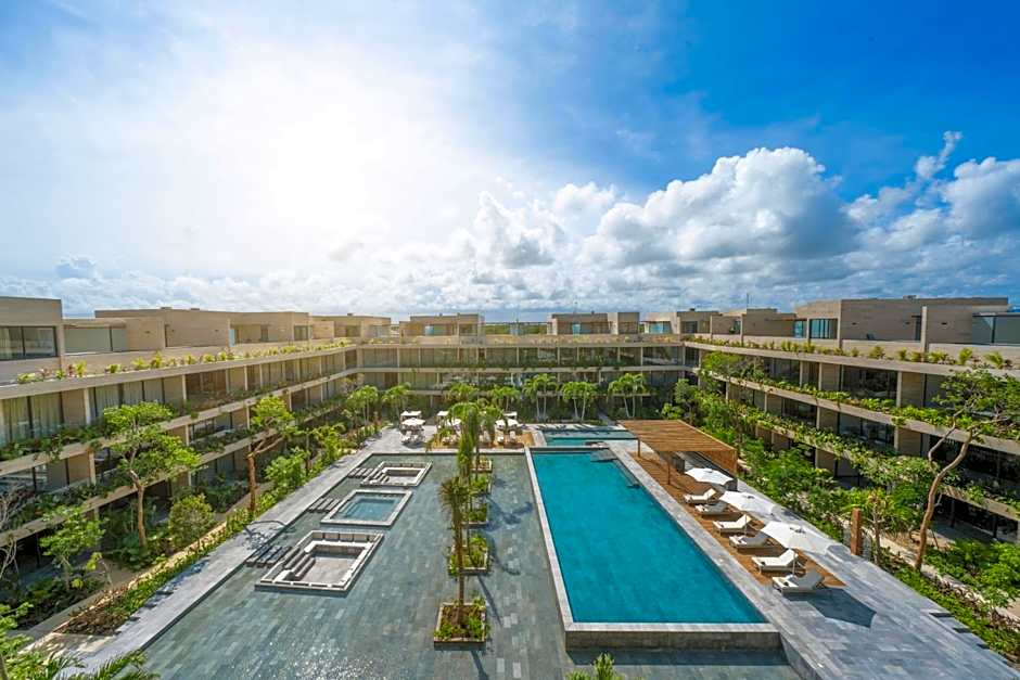 Mistiq Tulum