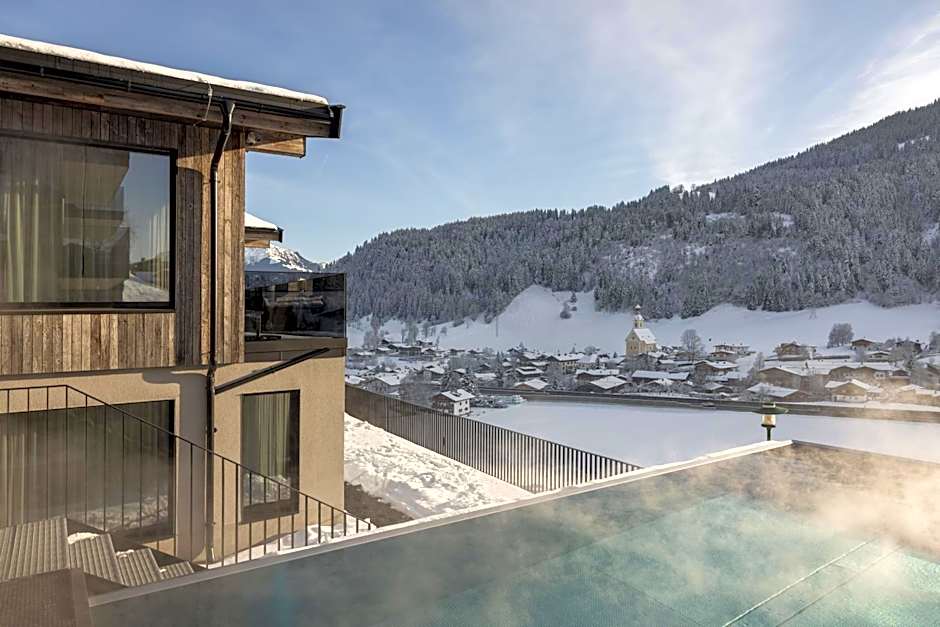 GOING TRIPLE A apartments EAST