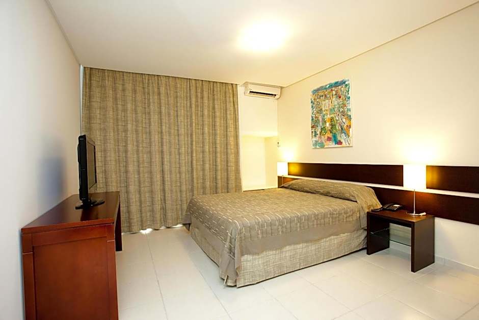 America Towers Hotel