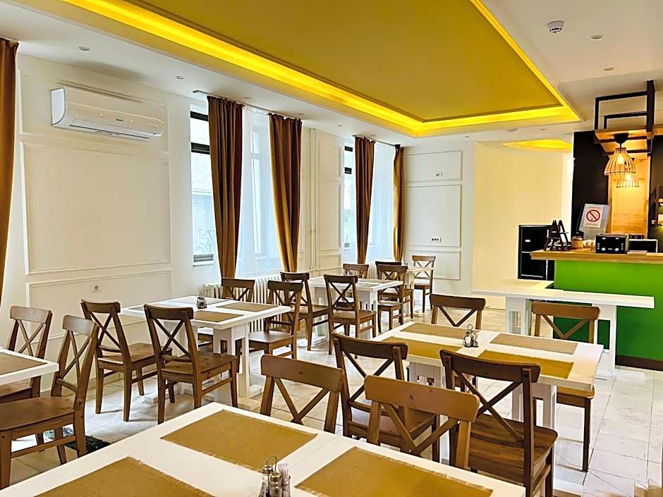 Side One Design Hotel Garni