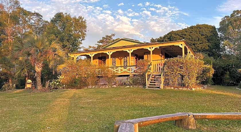 Noosa Hinterland Escape