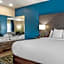 Comfort Inn & Suites Pauls Valley - City Lake