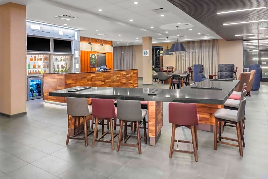 Courtyard by Marriott East Lansing Okemos