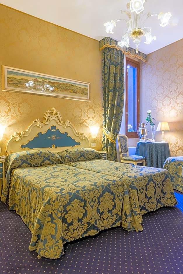 Hotel Becher