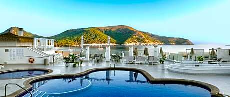 Parque Nereida Suites Hotel