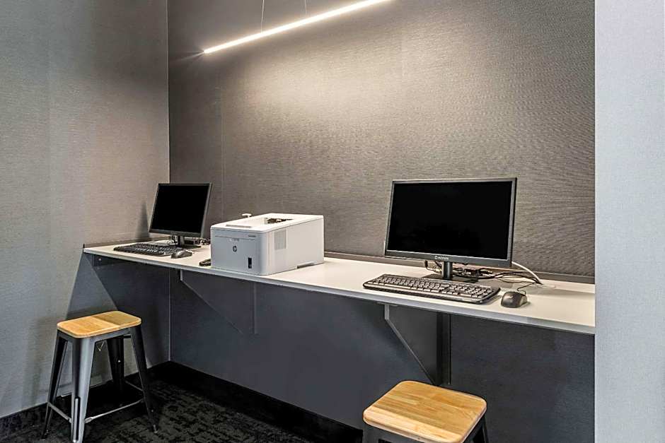 Quality Hotel & Conference Centre