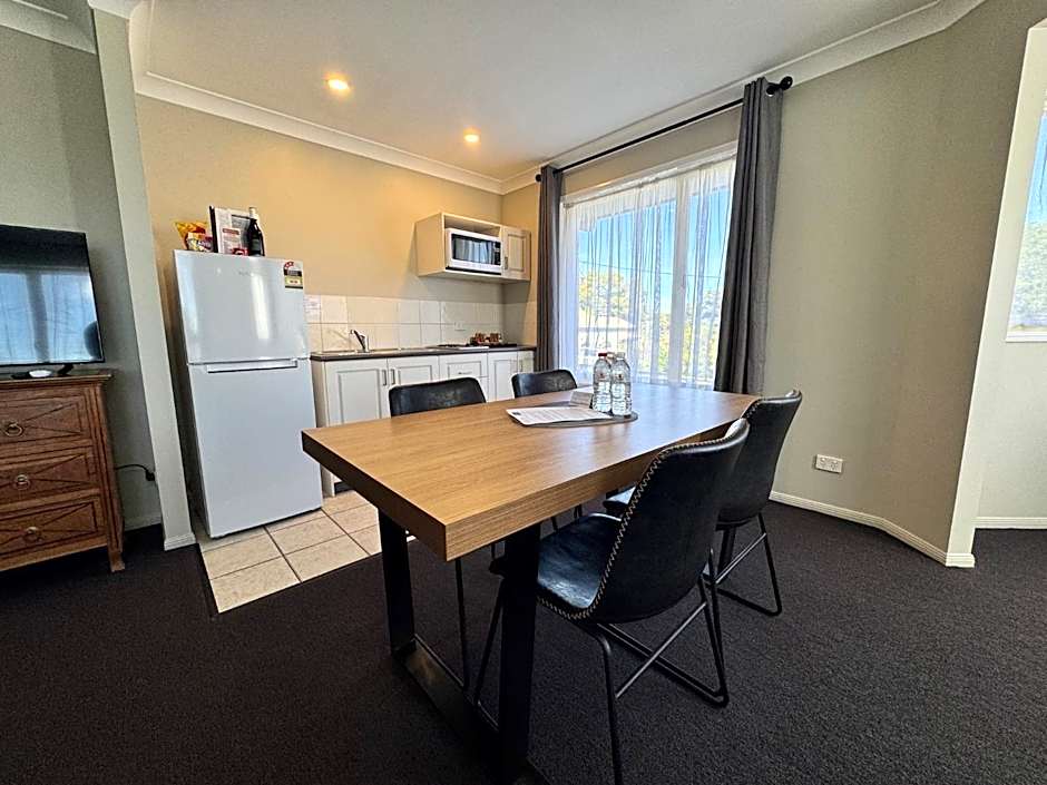 Ambassador On Ruthven