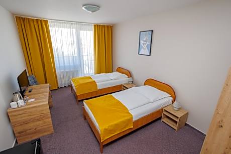 Economy Twin Room