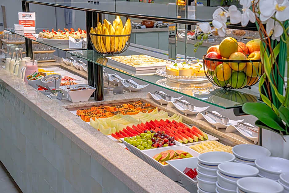 Hotel Plaza Camboriú