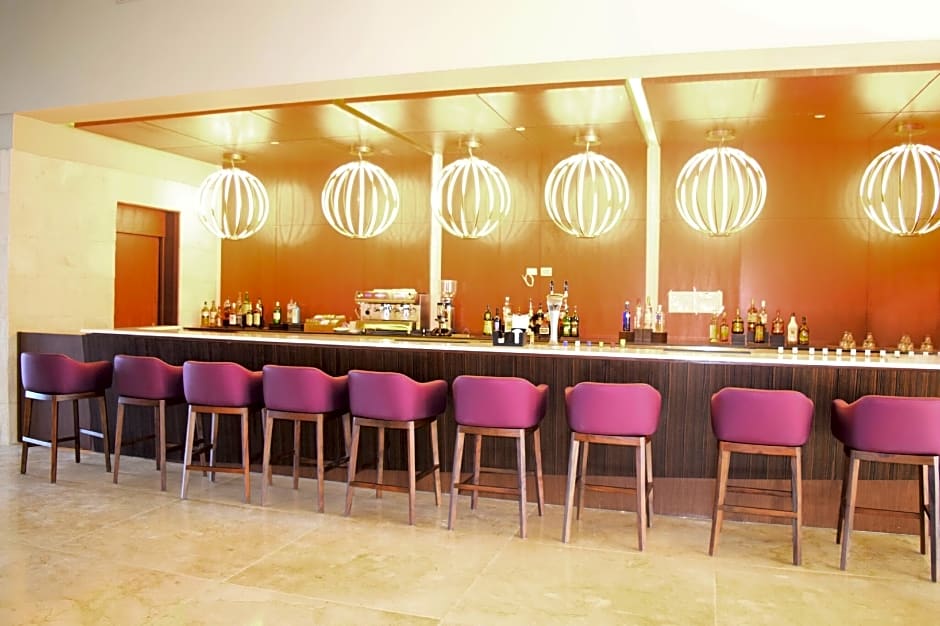 Royalton Blue Waters Autograph All-Inclusive Resor