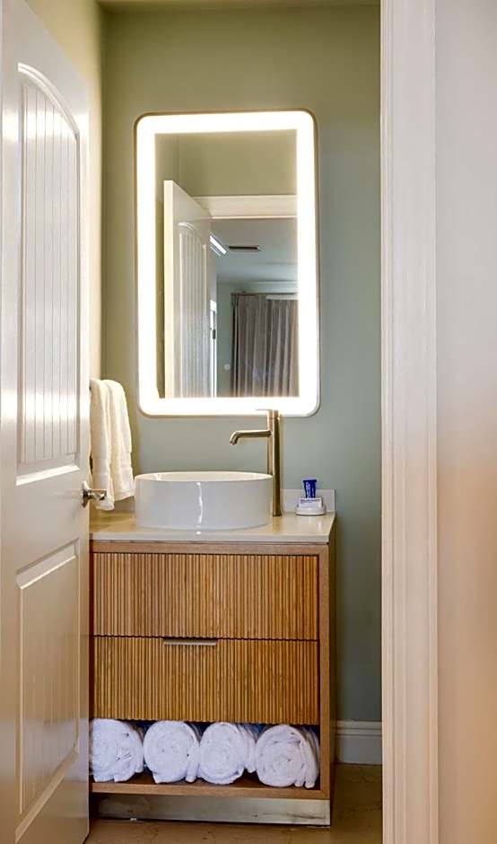 Bayside Villas by Islander Resort