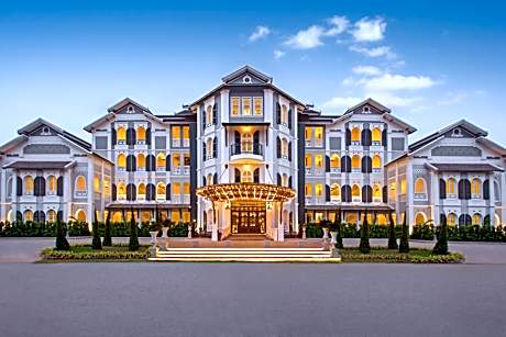 Le Thatluang D'oR Boutique Hotel