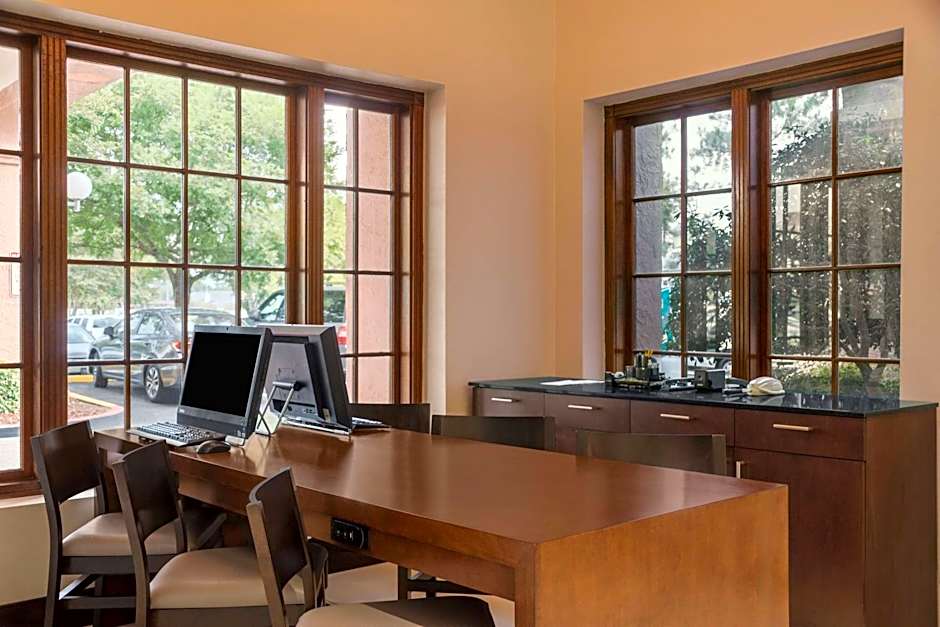 Embassy Suites By Hilton Hotel Baton Rouge