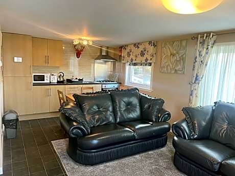 Red Deer Village Holiday Park - 3 Bedroom, Self-Catering Chalet