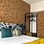 Urban Jungle Hotel Orleans --- ex Grand Hotel