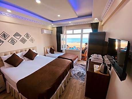 Twin Room with Sea View